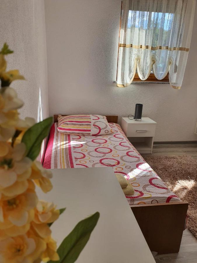 Sertic Apartment Poljanak