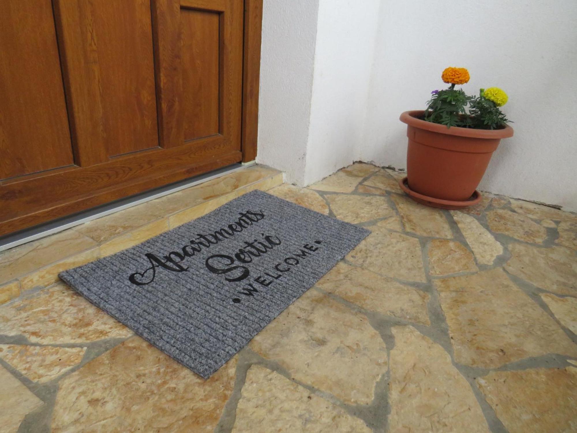 Sertic Apartment *