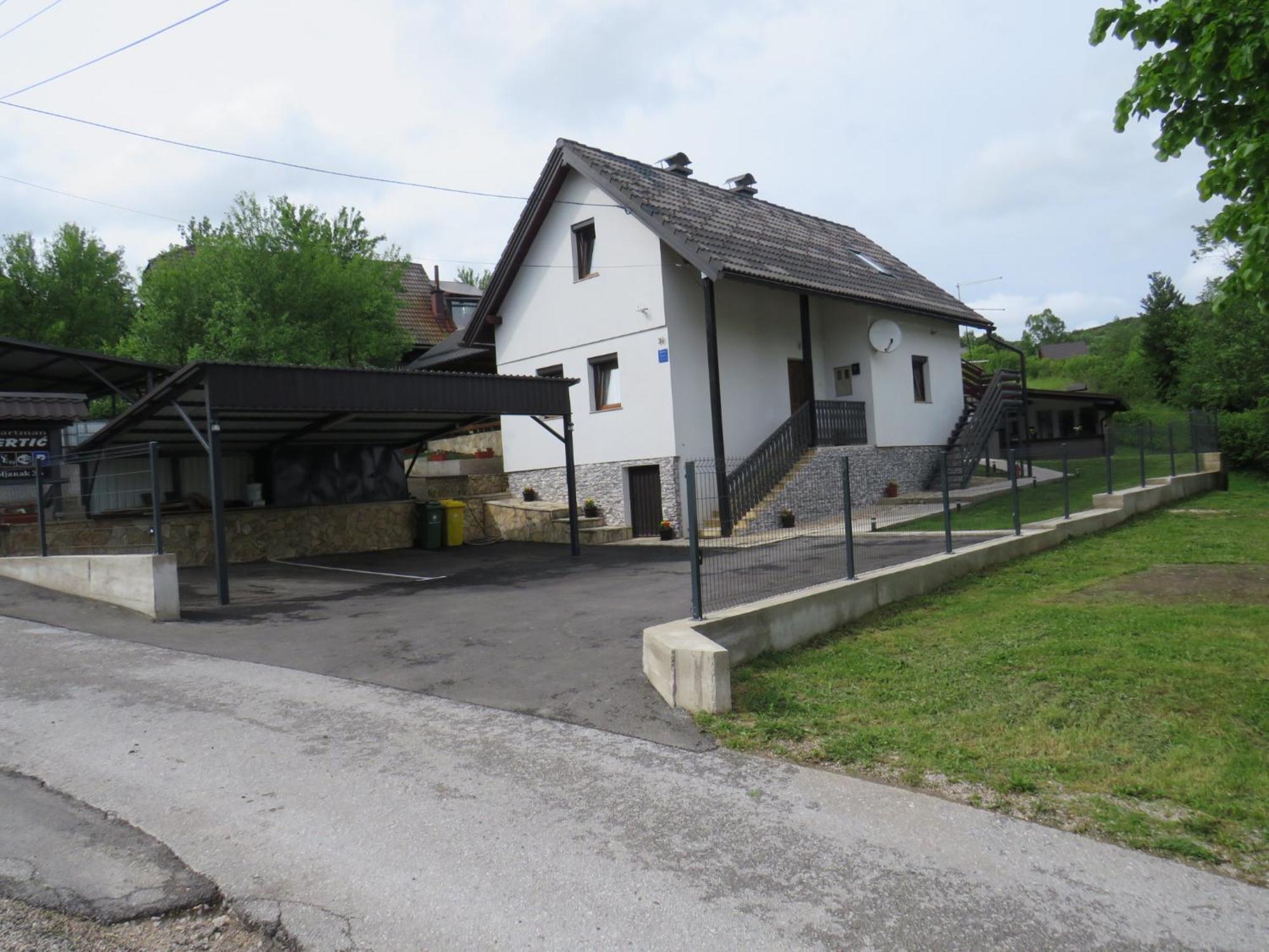 Apartment Sertic Poljanak